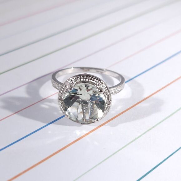 Green Amethyst 2.4 Carats Ring Size 7 - Picture 2 of 10